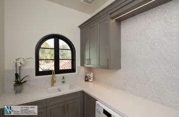 specialty-cliff-side-laundry-room