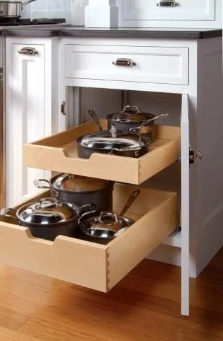 Pots and Pans in convenient slide out drawers